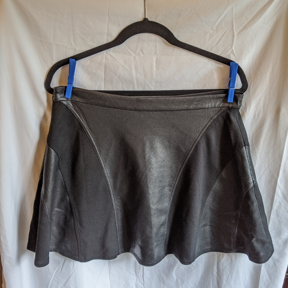 Jessica Simpson black mini skirt